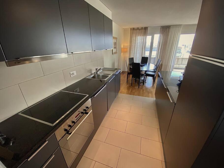 Spacious And Bright 2 Bedroom With Terrace