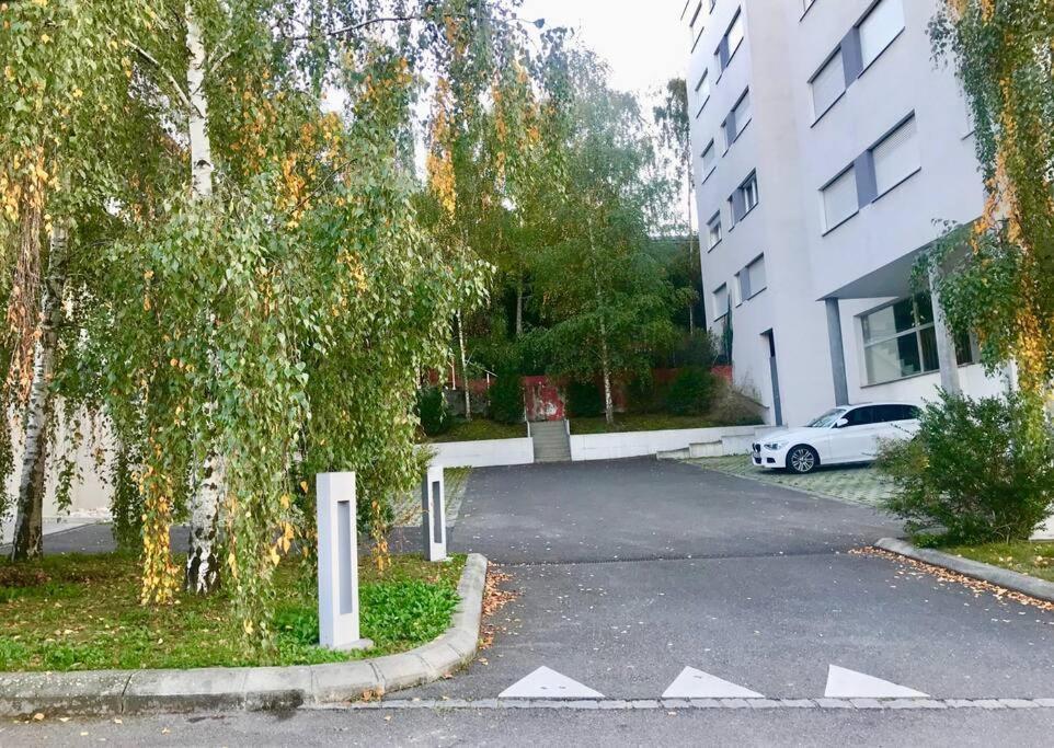 Apartment Spacious And Bright 2 Bedroom With Terrace *