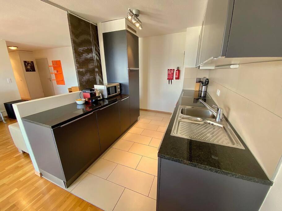 Spacious And Bright 2 Bedroom With Terrace *