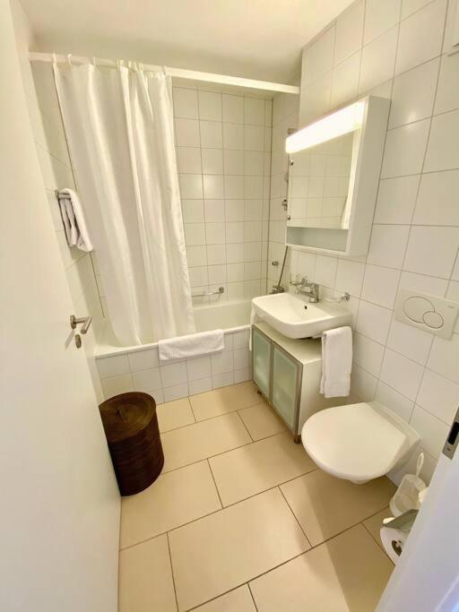Spacious And Bright 2 Bedroom With Terrace *